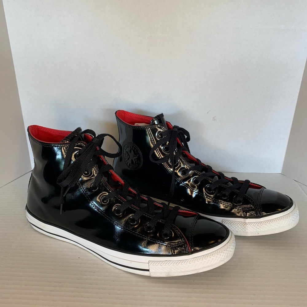 Converse High Top Chuck Taylors Size 11 Black Patent Leather Red Interior - Picture 3 of 13